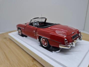 Minichamps 1:18 - Modelauto - Mercedes-Benz SL-Class 190SL