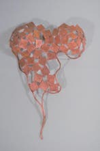 Hurjui (1977) - sculptuur, The shape we like - 35 cm - Koper