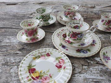 Royal Albert - Service de table (10) - Fleur du mois :, Antiek en Kunst