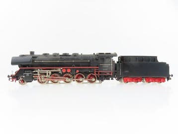 Märklin H0 - 3047 - Locomotive à vapeur avec tender (1) - BR