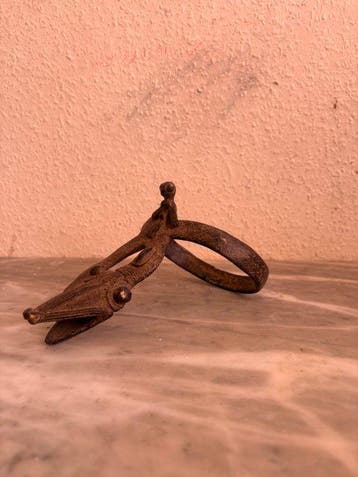 Ring die uit Burkina Faso komt. - Een vintage ring die uit
