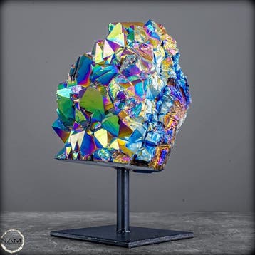 Zeer zeldzame Regenboog Aura Amethist - Kwarts op stand-