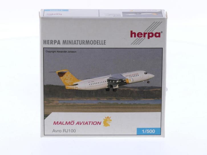 Schaal 1:500 Herpa 513739 Malmö Aviation Avro RJ100 Reg...., Hobby & Loisirs créatifs, Modélisme | Avions & Hélicoptères, Enlèvement ou Envoi