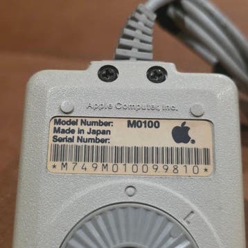 Apple Vintage Original Macintosh Mouse (Model M0100) – DE-9, Nieuw