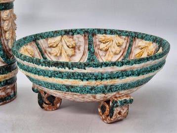 Plat - Italienische Keramik – Schale und Vase – Majolika mit, Antiquités & Art