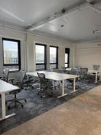 Refurbished Herman Miller Mirra - Duurzame Kantoorinrichting, Verzenden, Zo goed als nieuw, Grijs, Bureaustoel