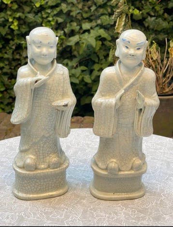Figuur - Blue and white glazed monks - Porselein - China -