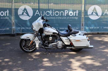 Veiling: Motor Harley-Davidson STREET GLIDE SPECIAL Benzine, Motoren