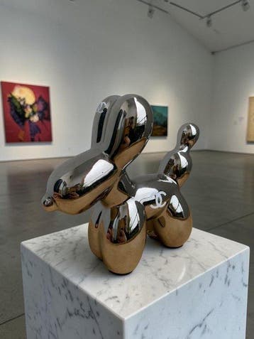 WASE - Speelgoed figuur SILVER DOG CHANEL CERAMIK - 2020+ -, Antiek en Kunst