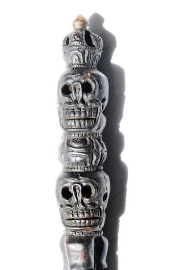 Phurba finement sculpté, orné de crânes, chamane, 32 cm,