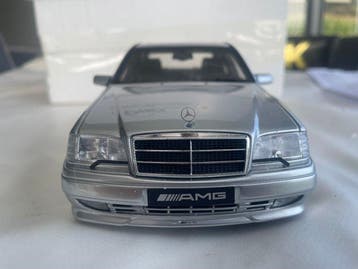 Otto Mobile 1:18 - Voiture miniature - Mercedes-Benz C36 AMG