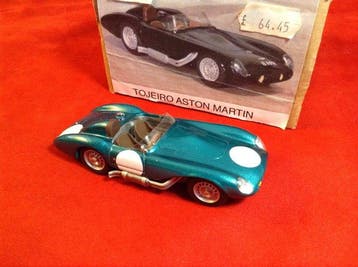 AML Miniatures - made in England 1:43 - Model raceauto -