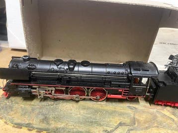Märklin H0 - F800.4 - Modeltrein locomotief (1) - BR 01 097, Hobby en Vrije tijd, Nieuw