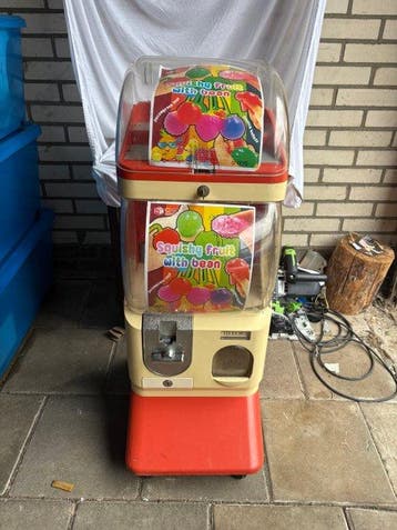 Grote vintage speelgoedautomaat – muntmechanisme – volledig