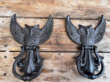 Decoratief ornament (2) - 2 uil deurkloppers - Europa - 2