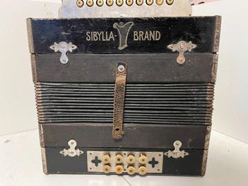 Sibylla Brand - - Accordeon - Duitsland - 1920 (Zonder