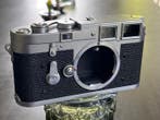 Leica M3 First Type ( c1955 ) NEAR MINT. Appareil photo