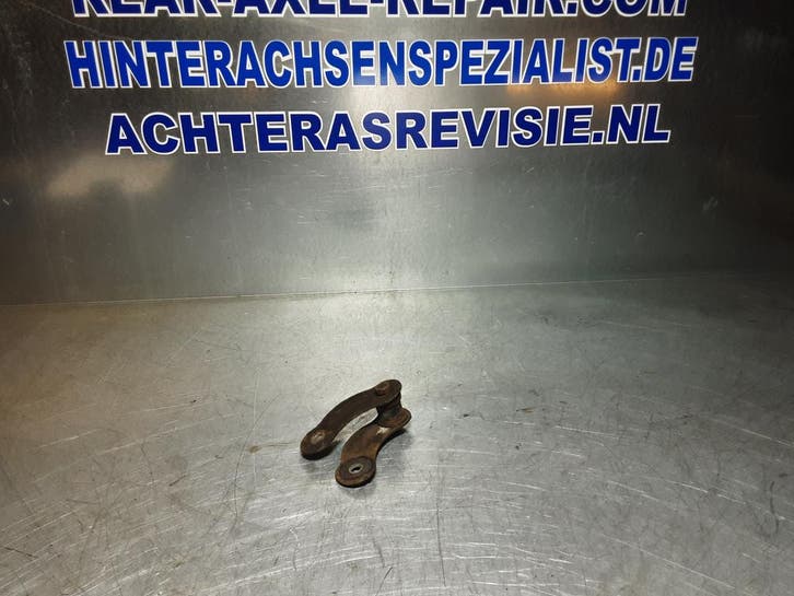 Beugel stabilisatorstang achteras Opel Ascona A, Manta A,..., Auto-onderdelen, Remmen en Aandrijving, Gebruikt, Opel, Verzenden