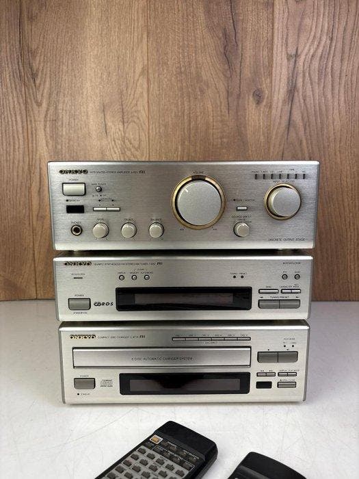 Onkyo - A-921 Amplificateur + C-M716 Changeur de disque +, TV, Hi-fi & Vidéo, Radios