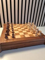 Jeu déchecs - handgemaakt Houten schaakspel en backgammon -