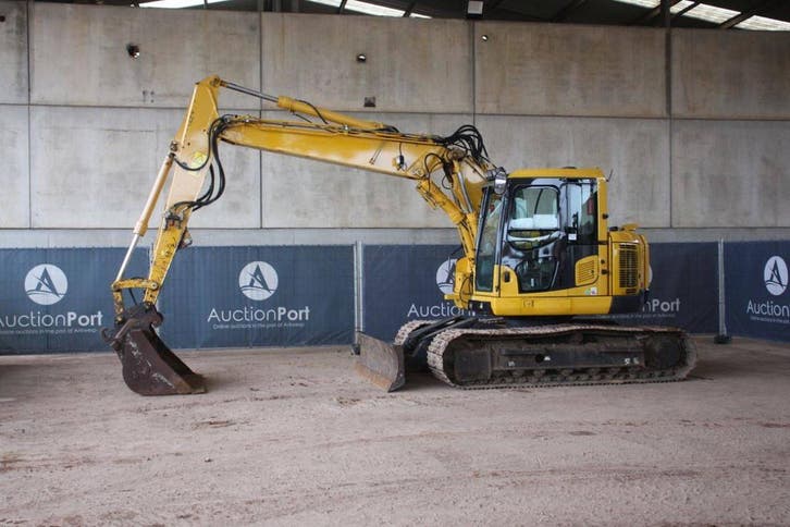 Veiling: Rupsgraafmachine Komatsu PC138US-8 Diesel 72.1kW 20, Articles professionnels, Machines & Construction | Grues & Excavatrices