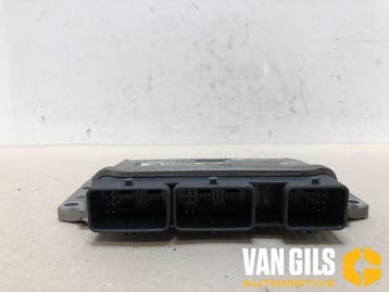 Computer Motormanagement Renault Megane Scenic O235257, Nieuw