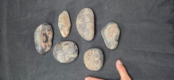 Original reproduction of 6 engraved Ica stones from a large