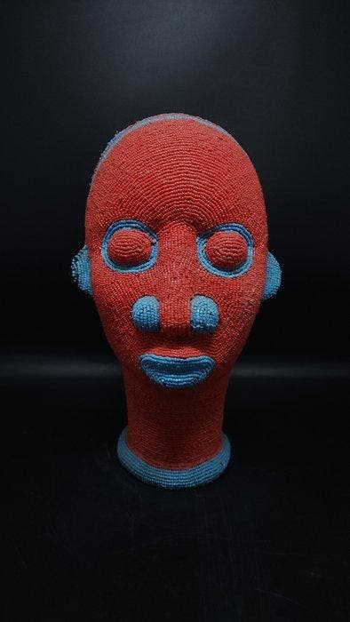 Prachtig koninklijk hoofd met parels - Bamileke - Kameroen, Antiquités & Art, Art | Art non-occidental
