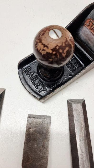 Werkgereedschap (10), Antiquités & Art, Antiquités | Assiettes décoratives & Carrelages