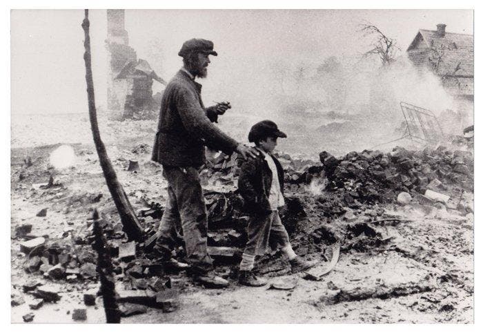 Mikhail Savin - The Destruction of War, Antiek en Kunst, Kunst | Designobjecten