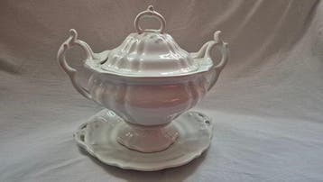 Petrus Regout - Tureen (3) - Wellington - Aardewerk