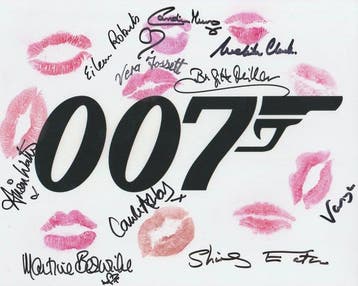 James Bond - Signed and Kissed by 10 Bond Girls!, Nieuw