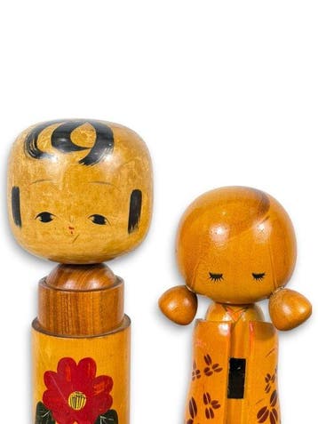 De kokeshi met de camelia - Hout - Tamura Noboru - Japan -, Antiquités & Art