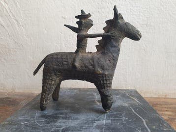 Cavalier en bronze du type utilisé à Chandigarh. - Bronze -