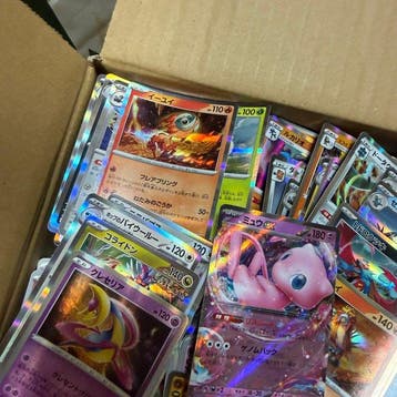 Pokémon - 2500 Bulk kaarten - Mew, Other Foil, Holo, Reverse, Hobby en Vrije tijd, Verzamelkaartspellen | Pokémon, Nieuw