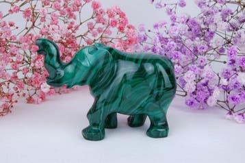 malachiet Gravure - Hoogte: 7.5 cm - Breedte: 9.5 cm- 356 g