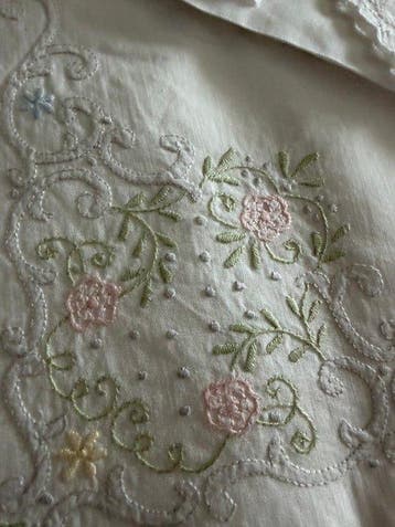 Towel&Sheet - Handborduren - Laken (2) - 250 cm - 230 cm -