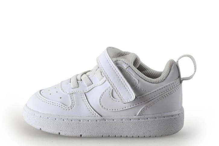 Nike Sneakers Jongens in maat 23½ Wit, Enfants & Bébés, Vêtements enfant | Chaussures & Chaussettes, Envoi