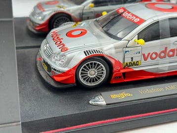 Maisto 1:18 - Modelauto - Mercedes-Benz CLK AMG Vodafone