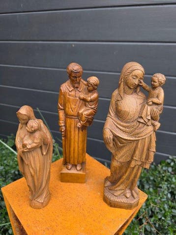 Sculpture, 2x Maria en 1x Jozef met Kindje Jezus - 55 cm -