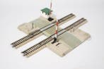 Märklin H0 - 7057 - Model treinbevestiging (1) - Overweg met, Nieuw