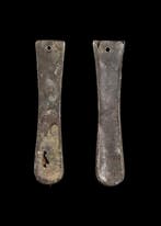 Viking periode Zilver Set van twee eindstukken voor riemen