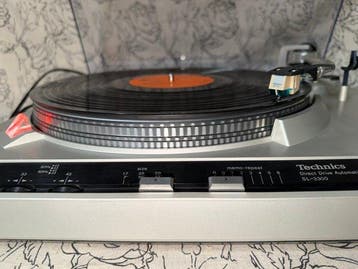 Technics - SL-3300 Direct Drive Automatic Platenspeler, Nieuw