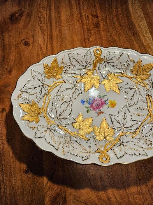 Meissen - Plat - Porcelaine - Coupe décorative avec feuilles, Antiquités & Art, Antiquités | Verre & Cristal