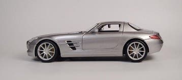 Maisto 1:18 - Voiture miniature - Mercedes-Benz SLS AMG