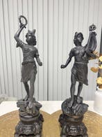 Figuur - Set van twee klassieke figuren (2) - Zinklegering