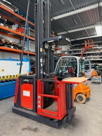 Orderpicker Linde, Ophalen