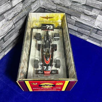Carousel 1 1:18 - Model raceauto - Carousel 1 Limited, Nieuw