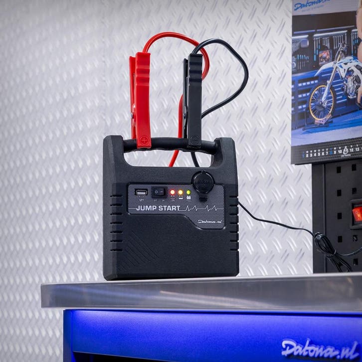 Datona Jumpstarter 12V - Starthulp voor auto, motor en, Auto diversen, Autogereedschap, Ophalen of Verzenden