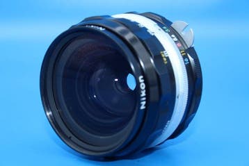 Nikon Nikkor-H Auto 28mm F/3.5 Non Ai Cameralens, Nieuw
